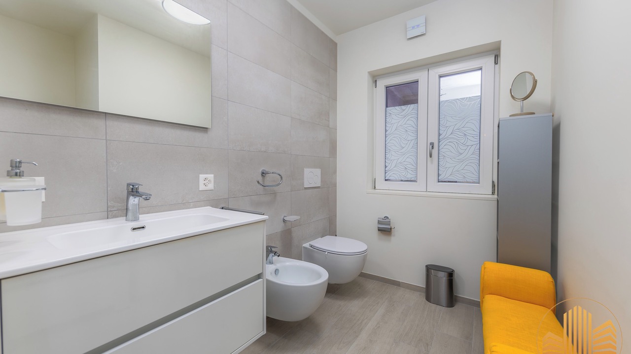Photo of Bathroom in Genestrerio