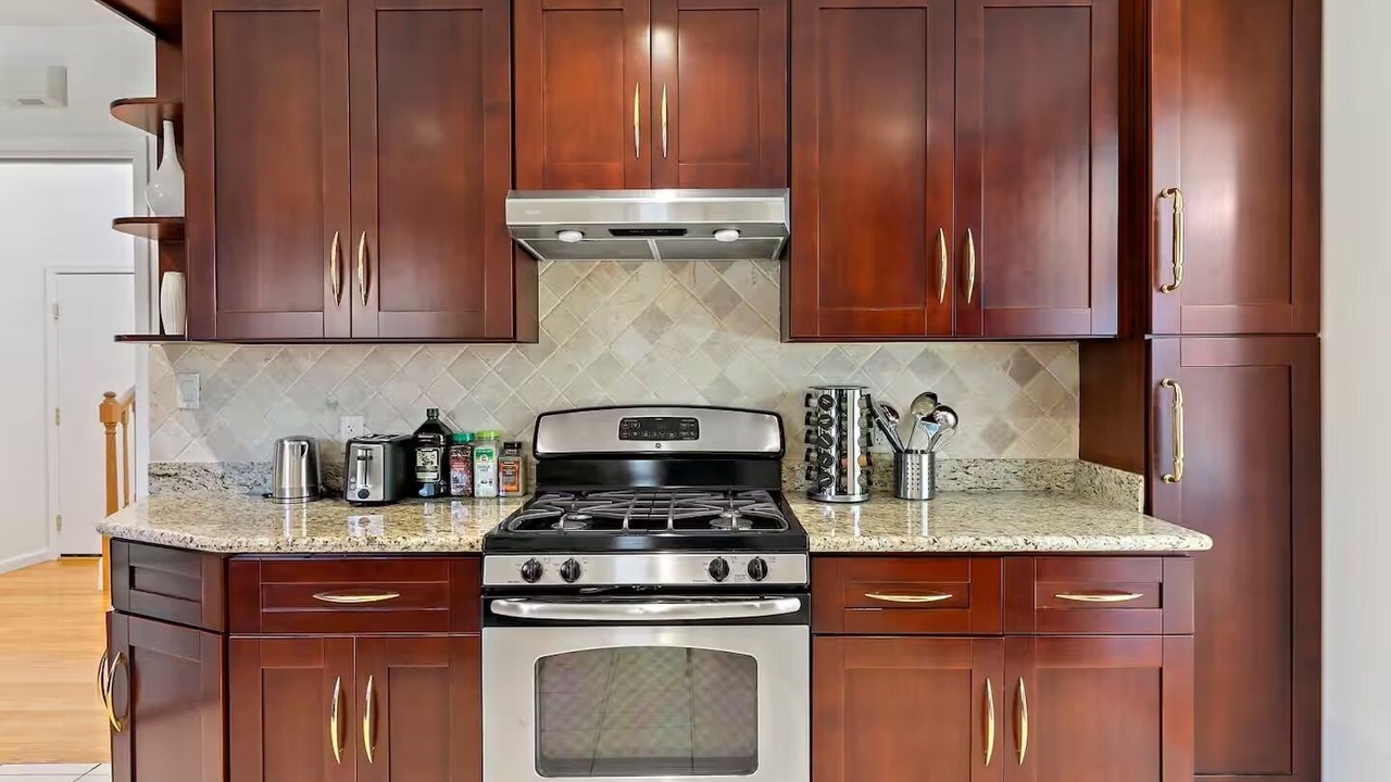 Photo of Kitchen in Farm Hills