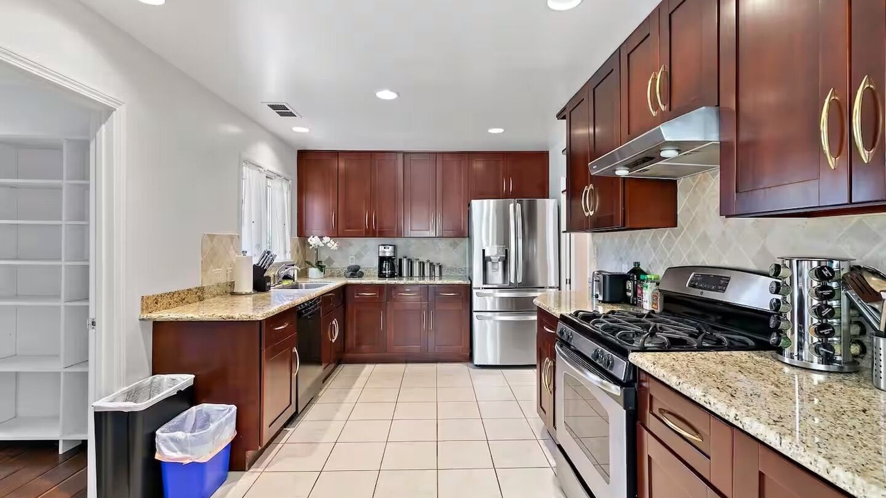 Photo of Kitchen in Farm Hills