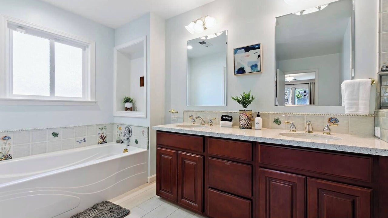 Photo of Bathroom in Farm Hills
