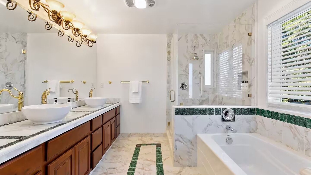 Photo of Bathroom in Farm Hills