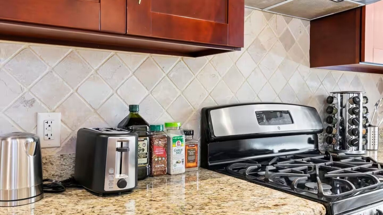 Photo of Kitchen in Farm Hills