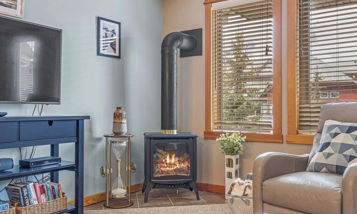Photo of Livingroom in Cougar Creek