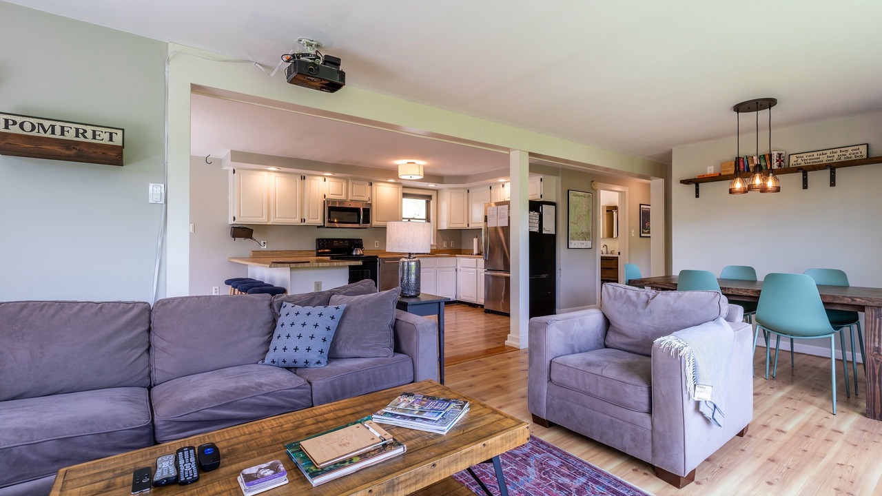 Photo of Livingroom in South Pomfret