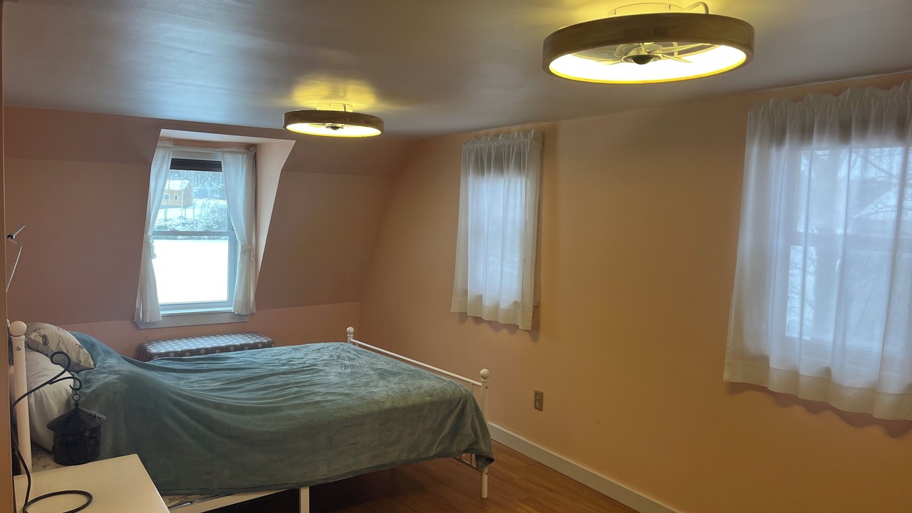 Photo of Bedroom in Lyman