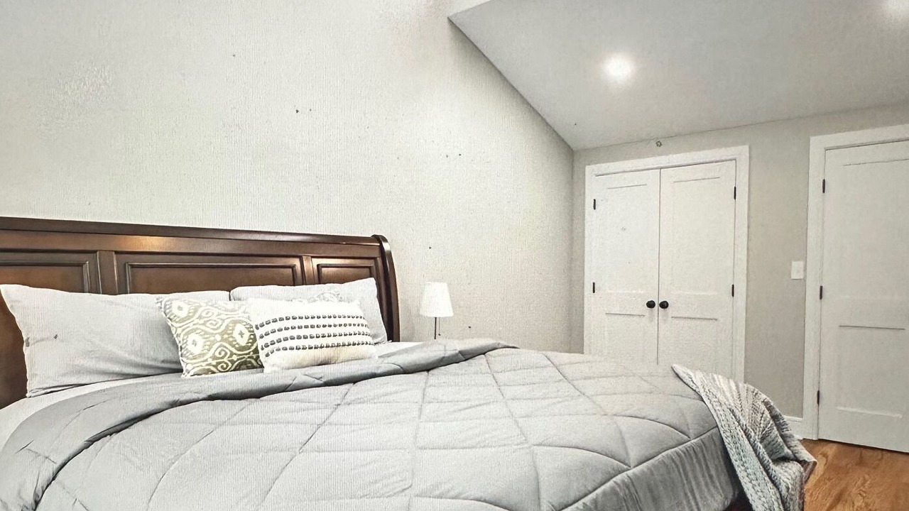 Photo of Bedroom in Avon