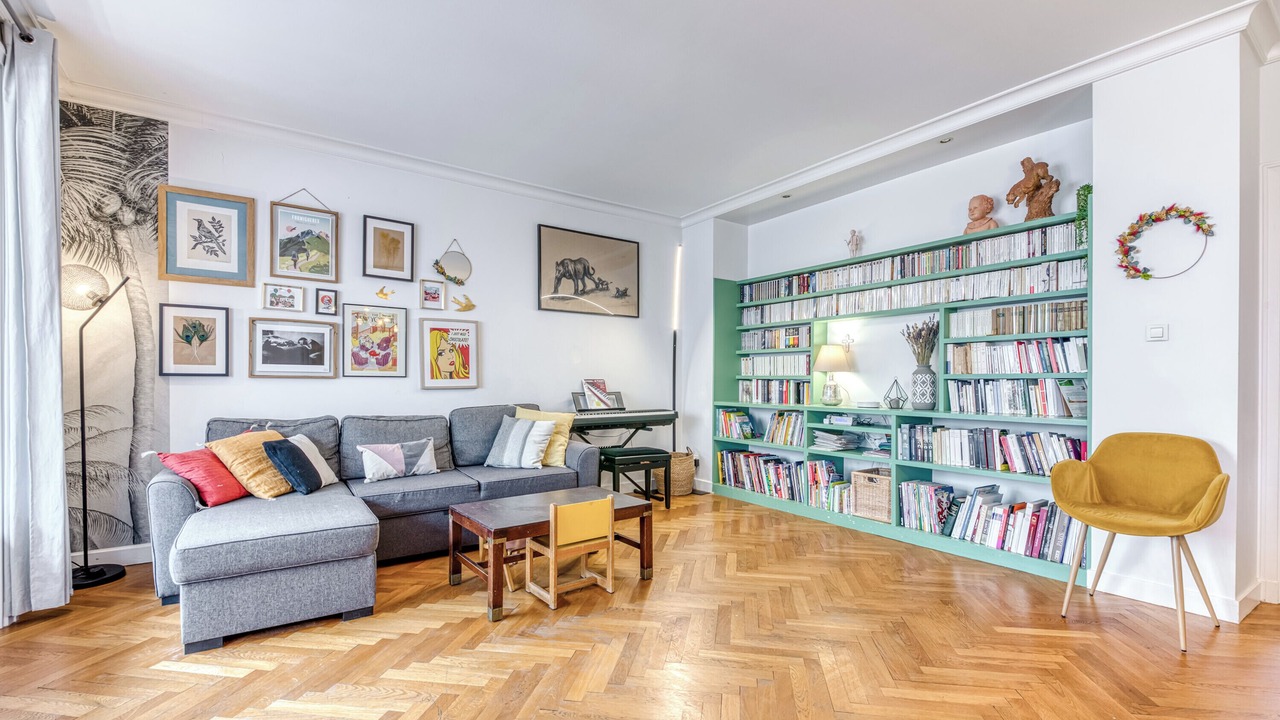 Photo of Livingroom in Carnot - Gailleton