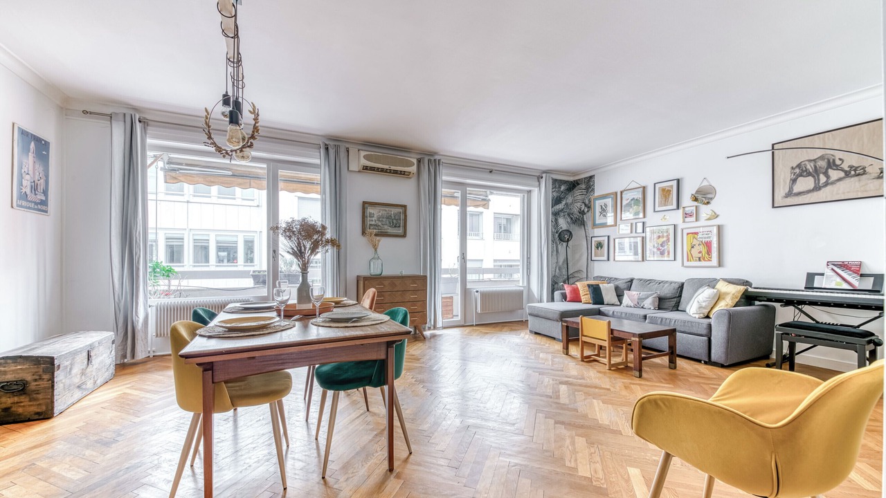 Photo of Livingroom in Carnot - Gailleton