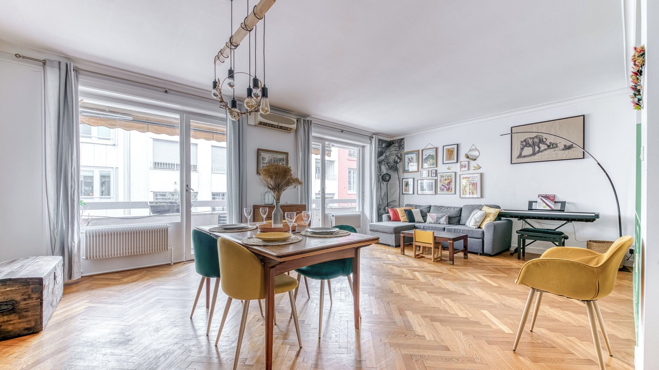 Photo of Livingroom in Carnot - Gailleton