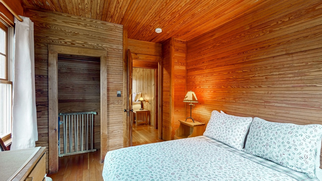 Photo of Bedroom in Neshobe Beach
