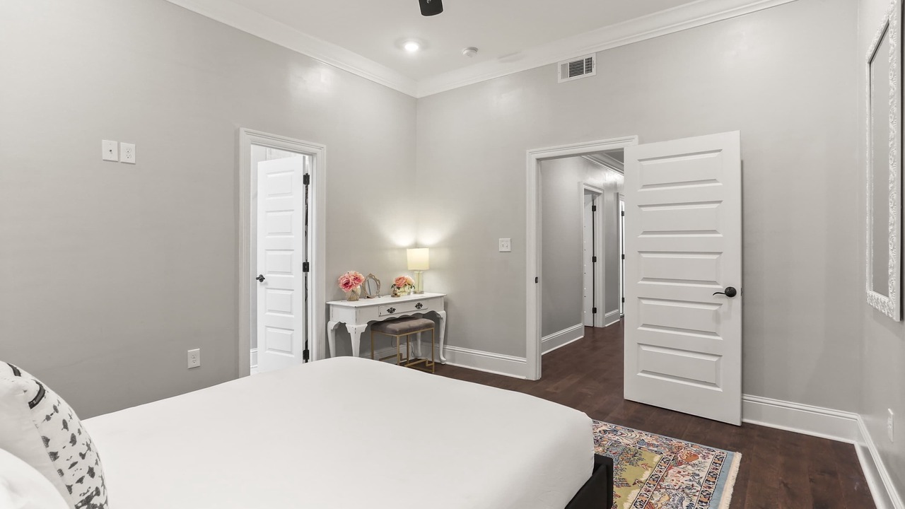 Photo of Bedroom in Broadmoor