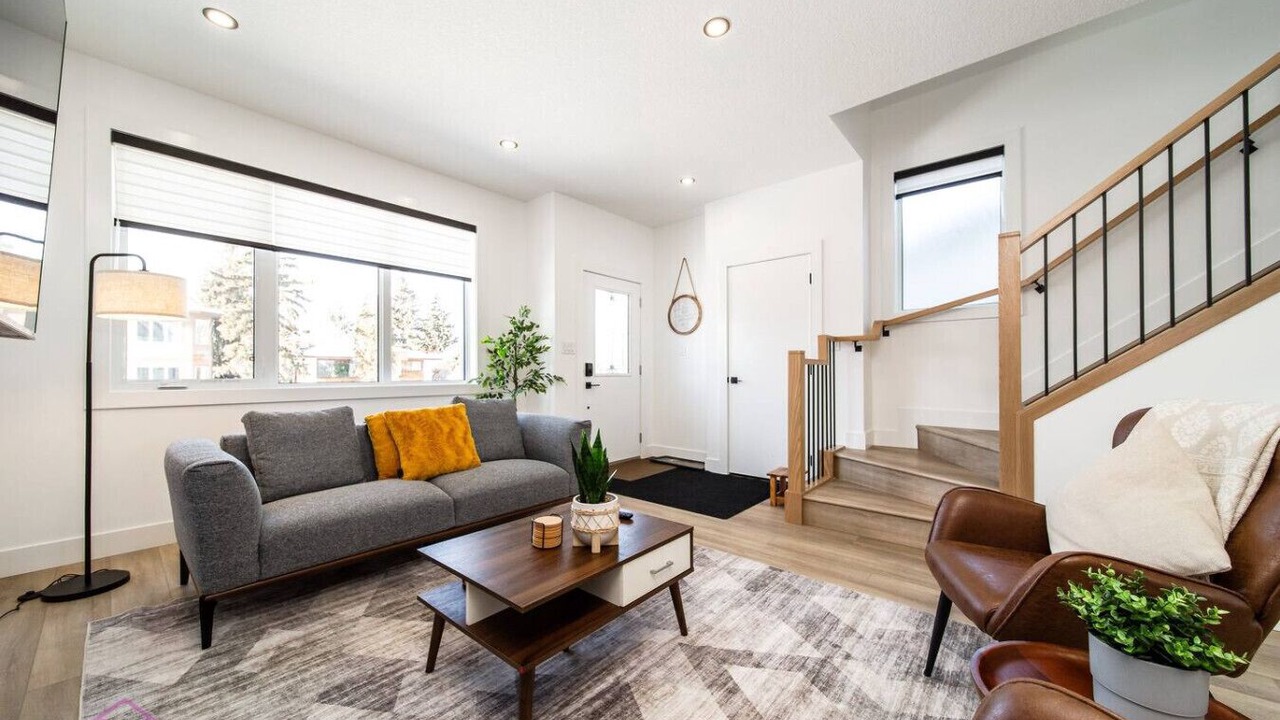 Photo of Livingroom in Jasper Place