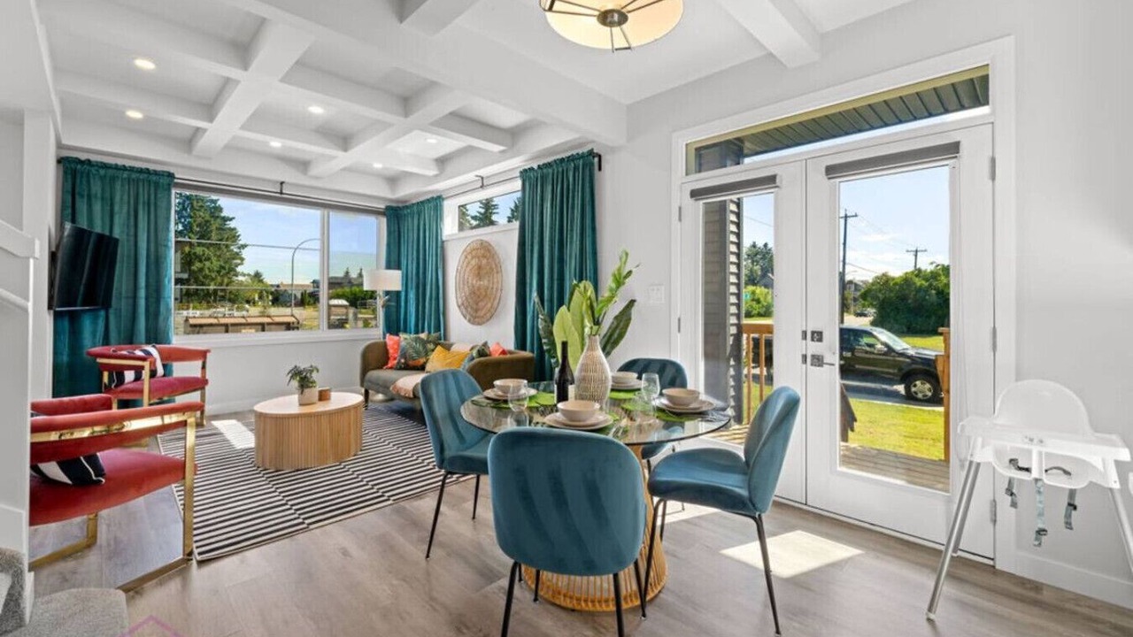Photo of Livingroom in Jasper Place