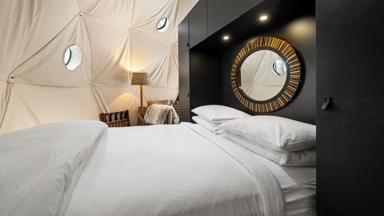 Photo of Bedroom in Swan Lake