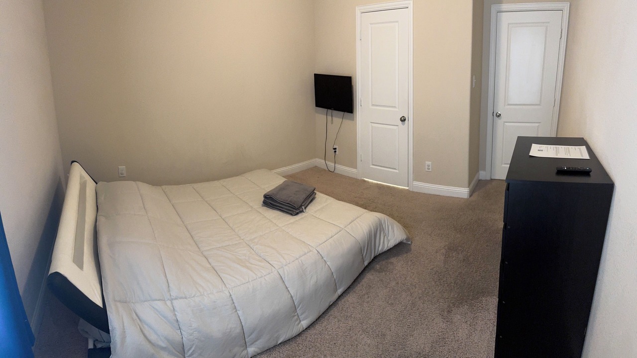 Photo of Bedroom in Allen