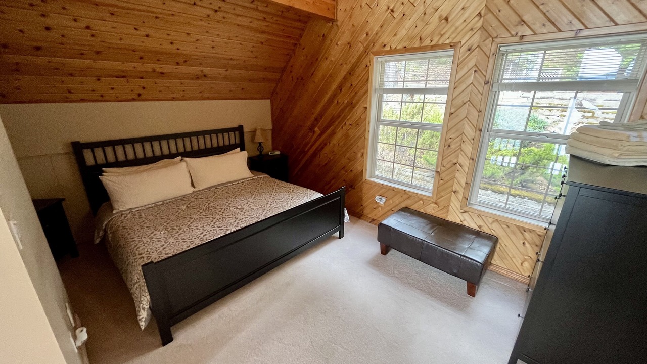 Photo of Bedroom in East Kootenay
