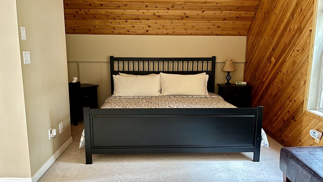 Photo of Bedroom in East Kootenay
