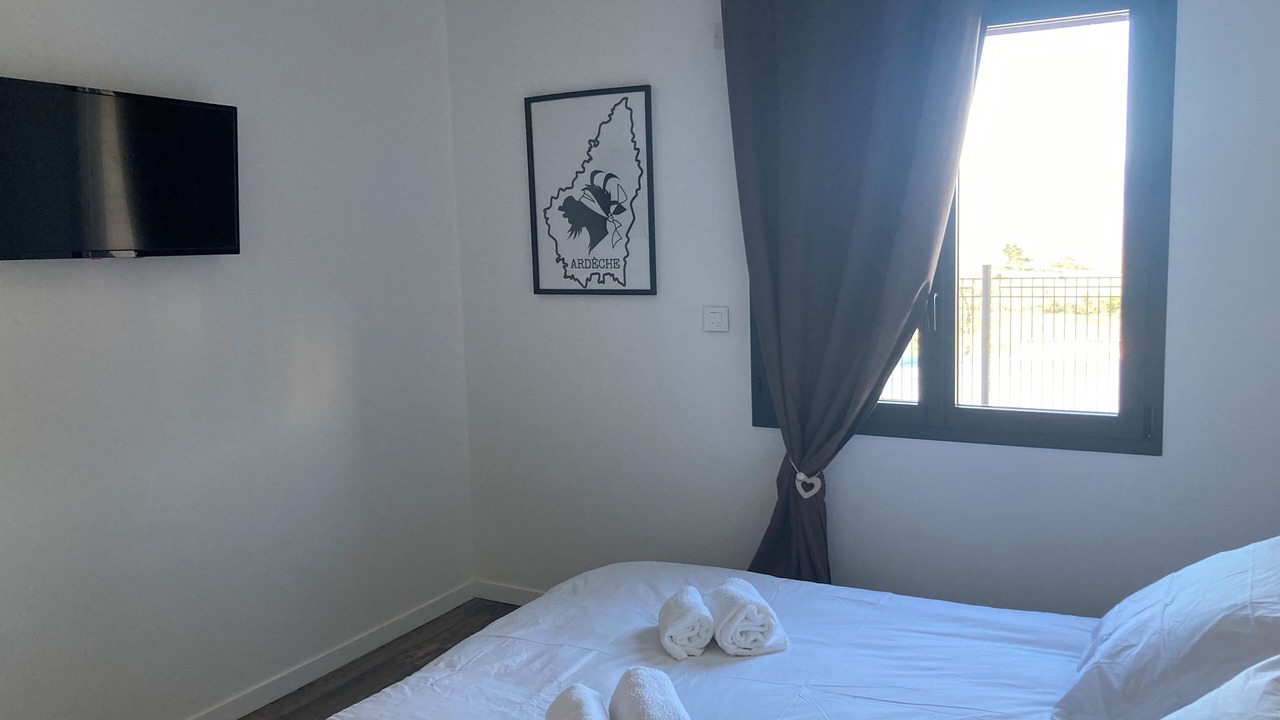 Photo of Bedroom in Saint-Barthelemy-le-Plain