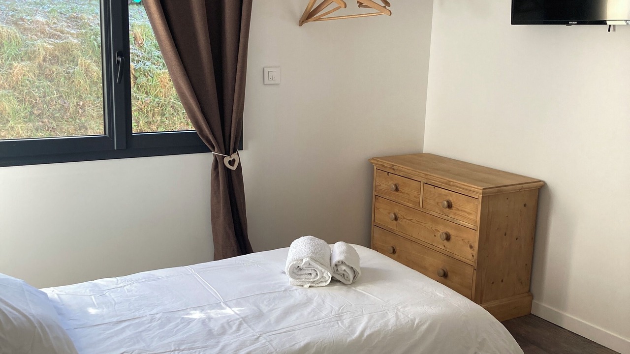 Photo of Bedroom in Saint-Barthelemy-le-Plain