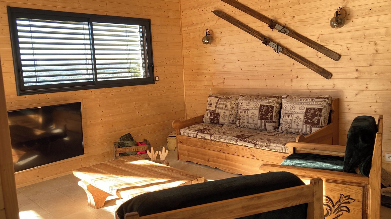 Photo of Livingroom in Saint-Barthelemy-le-Plain