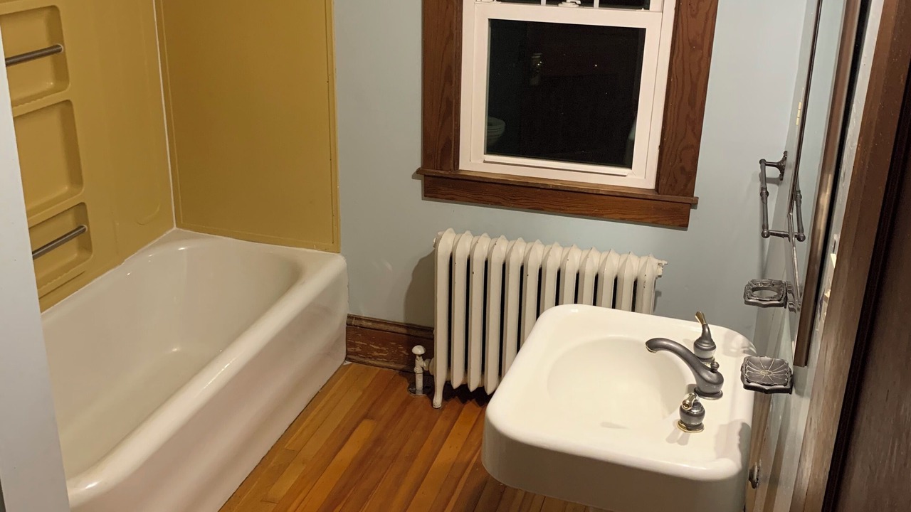 Photo of Bathroom in Deep River Center