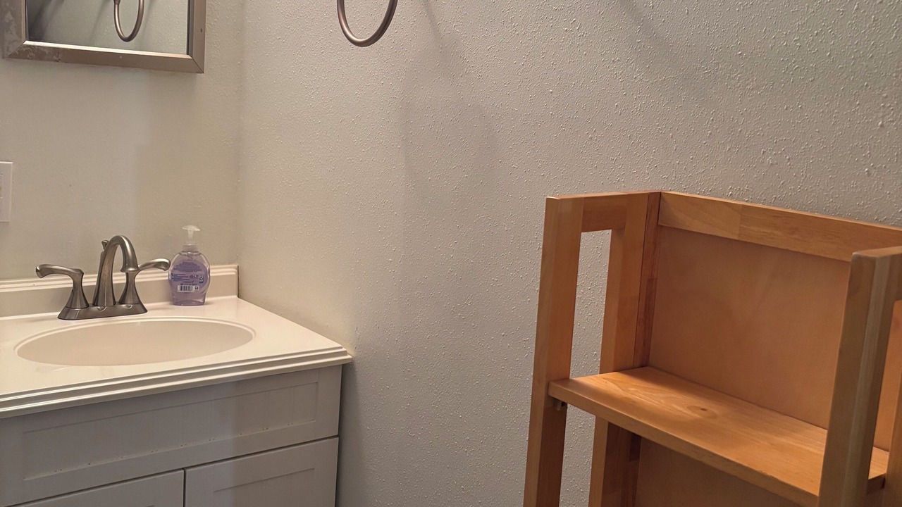 Photo of Bathroom in Algiers Point
