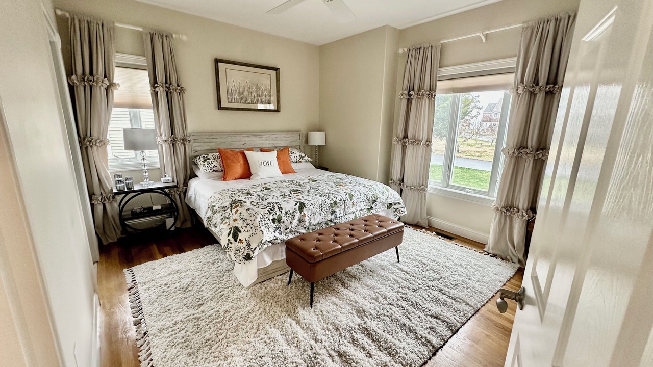 Photo of Bedroom in Old Saybrook
