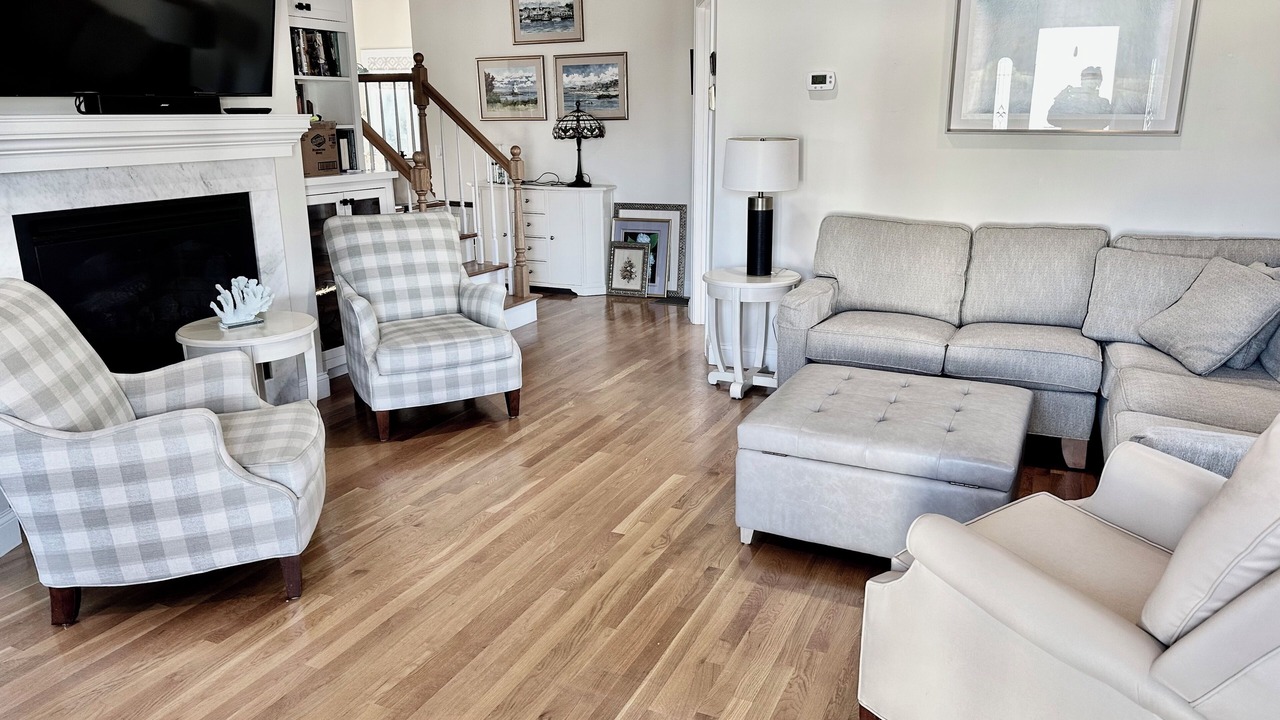 Photo of Livingroom in Old Saybrook