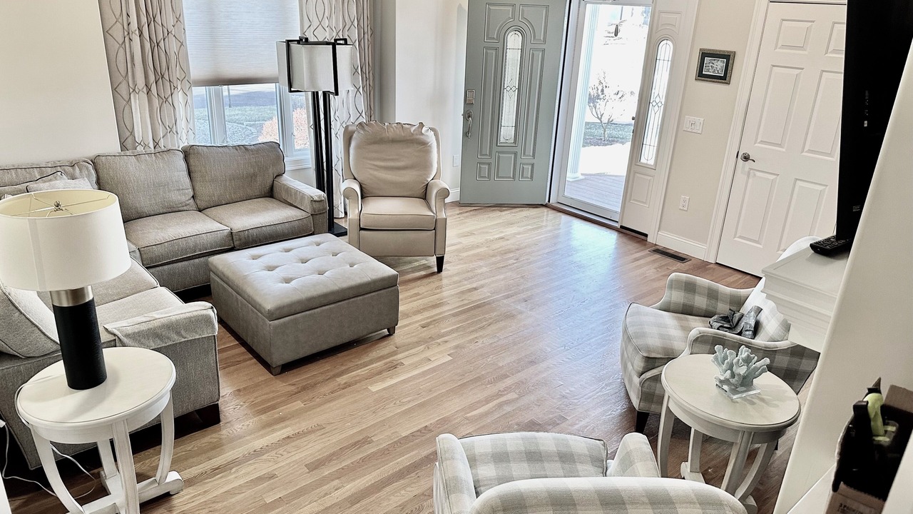 Photo of Livingroom in Old Saybrook