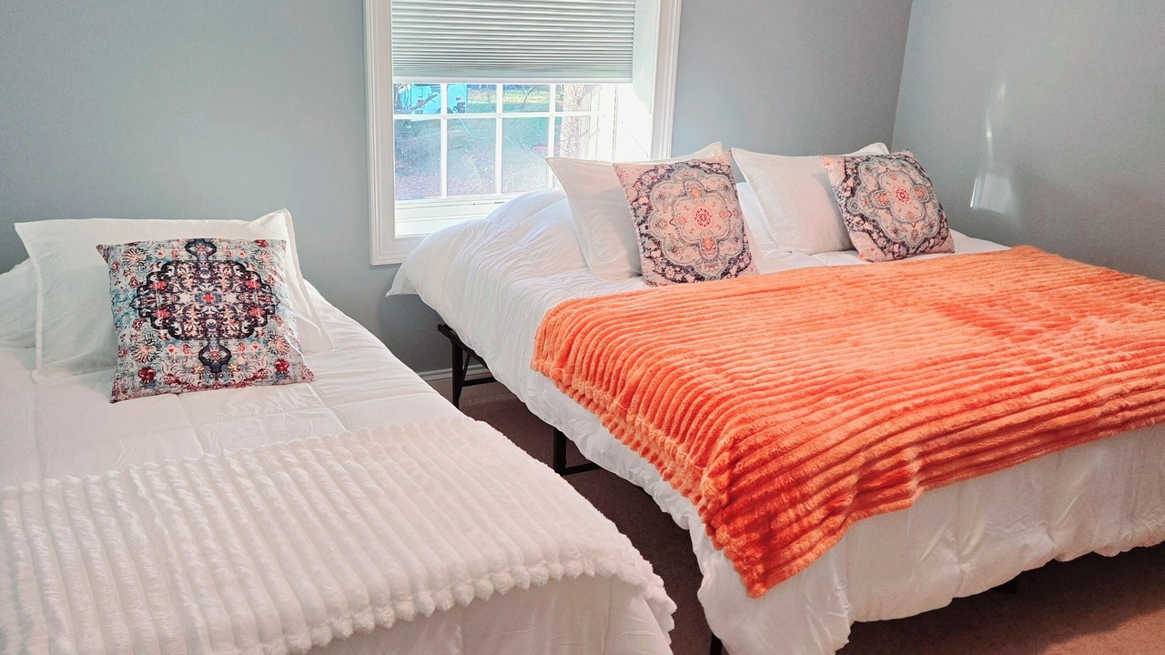 Photo of Bedroom in Town of Lloyd