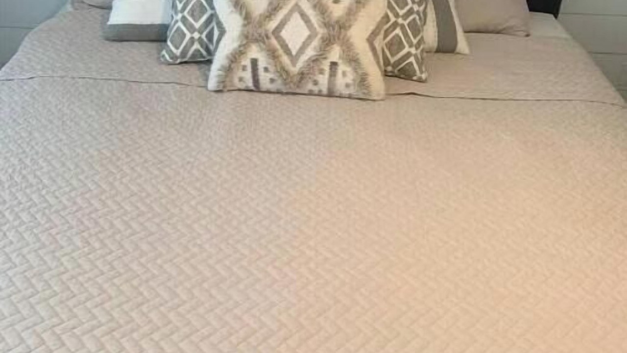 Photo of Bedroom in Blossom Village