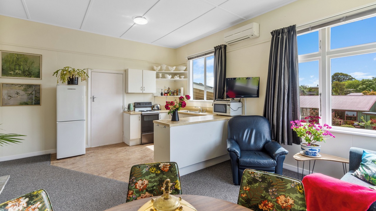 Photo of Livingroom in Karitane