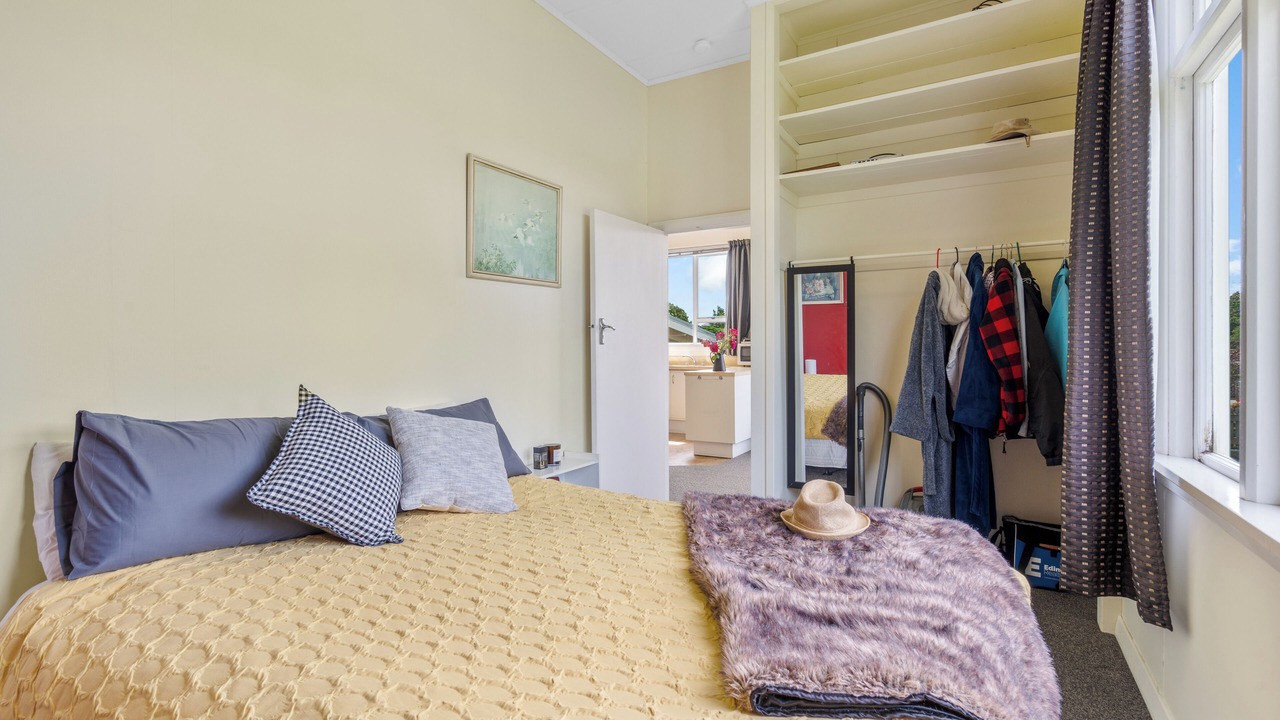 Photo of Bedroom in Karitane