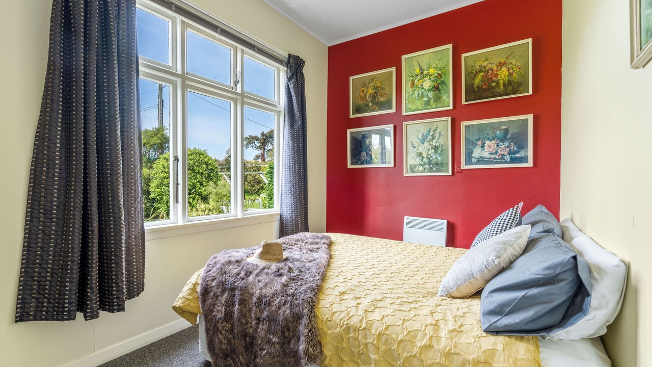 Photo of Bedroom in Karitane