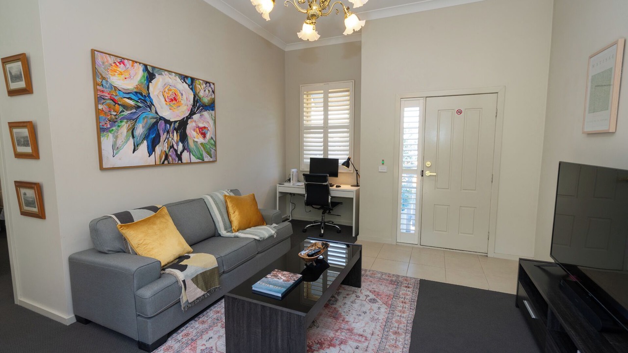 Photo of Livingroom in Golden Point