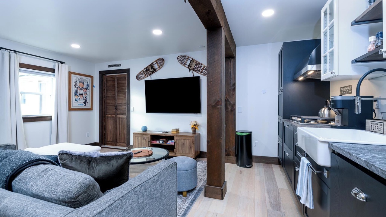 Photo of Livingroom in Waterbury Center