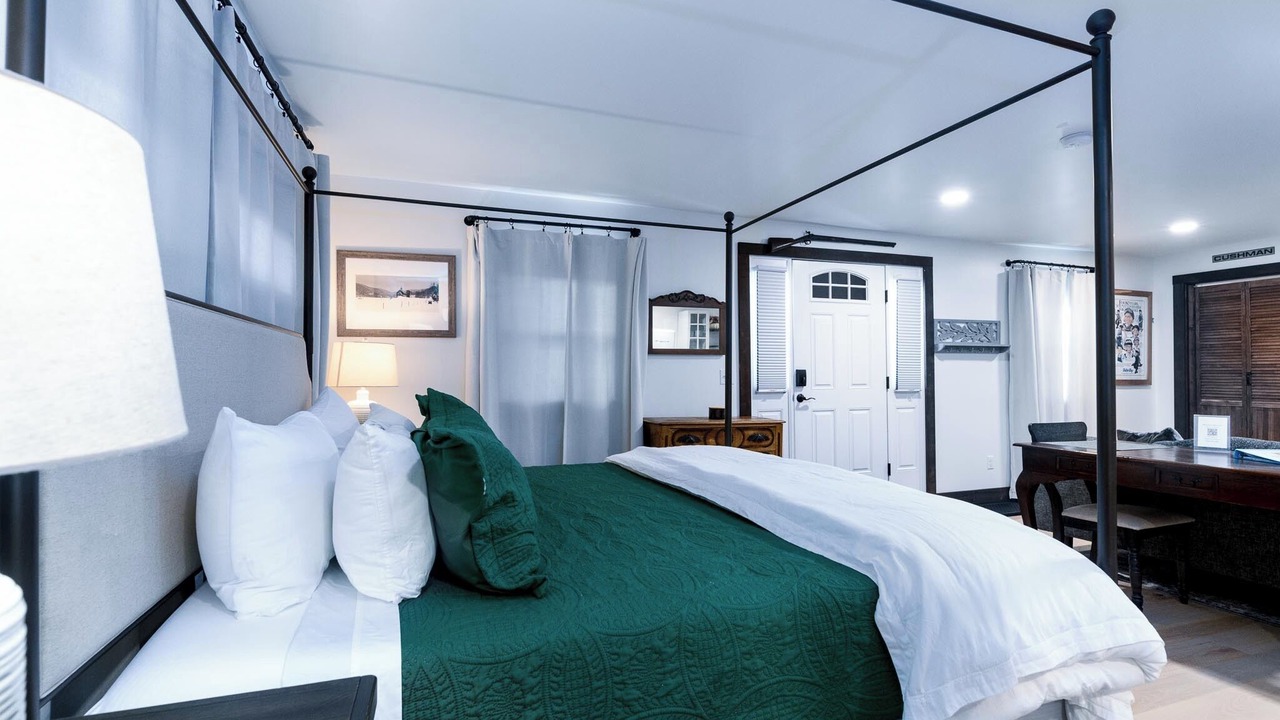 Photo of Bedroom in Waterbury Center