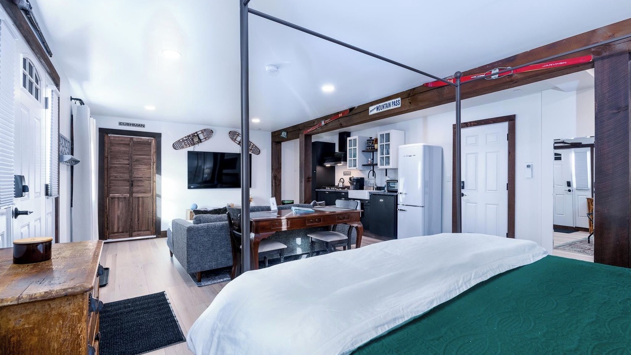 Photo of Bedroom in Waterbury Center