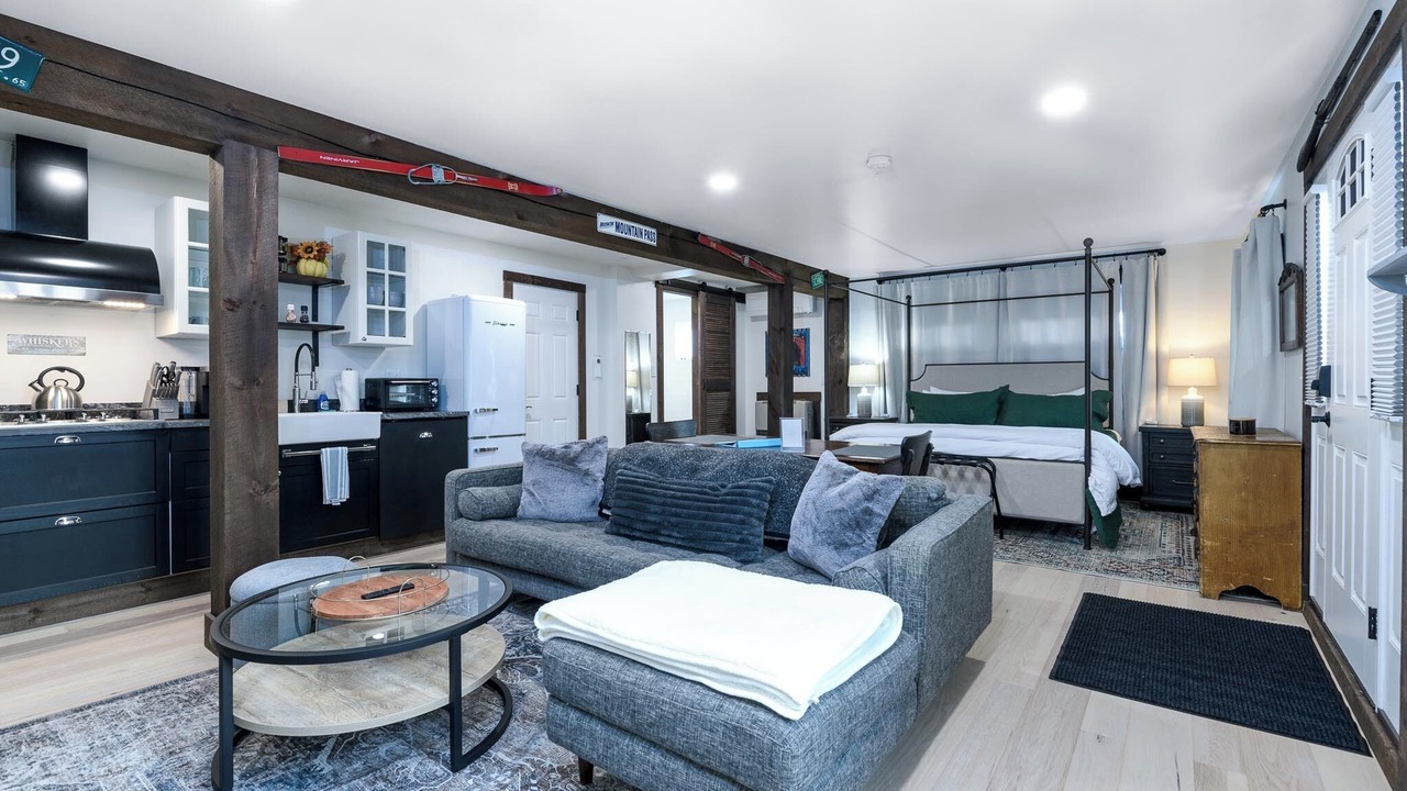 Photo of Livingroom in Waterbury Center