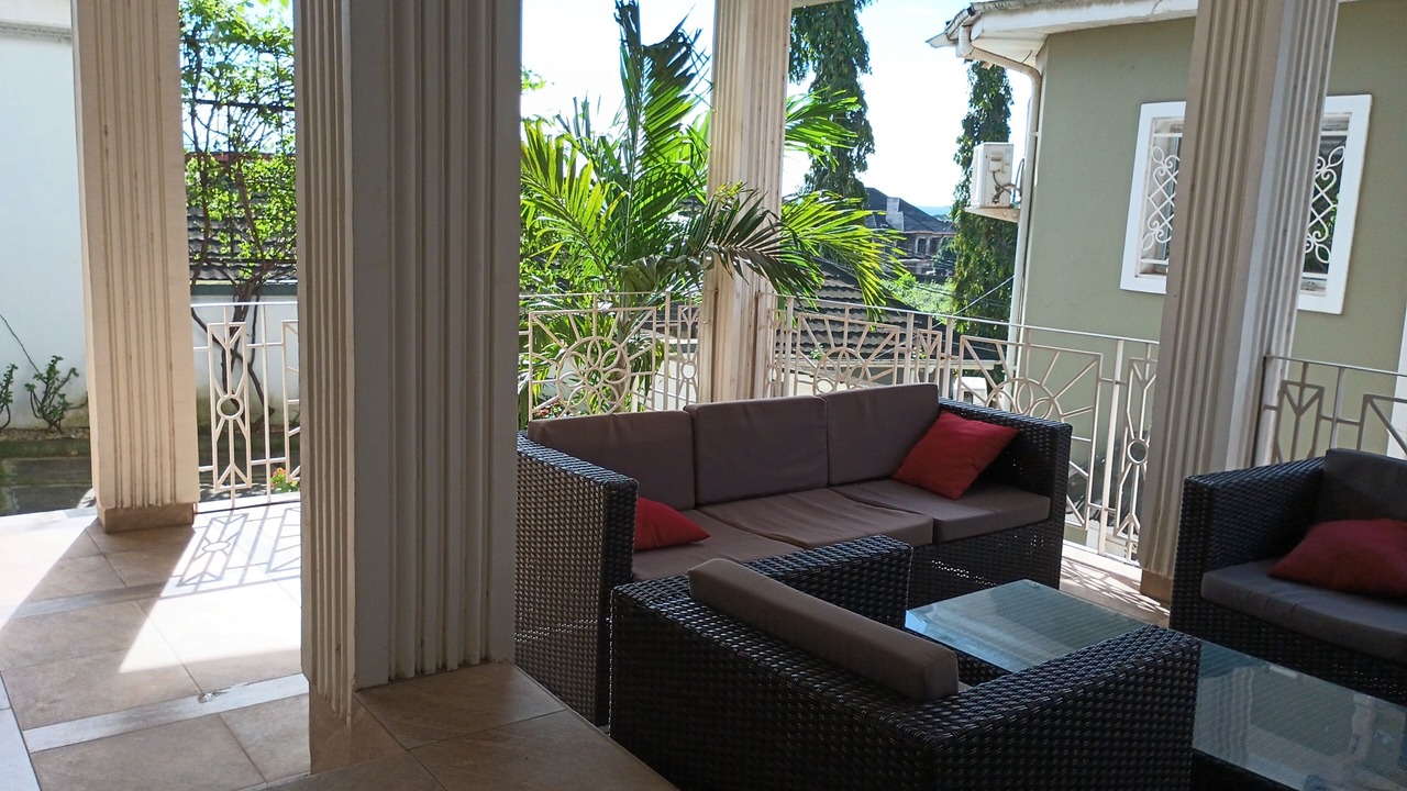 Photo of Patio Balcony in Freetown
