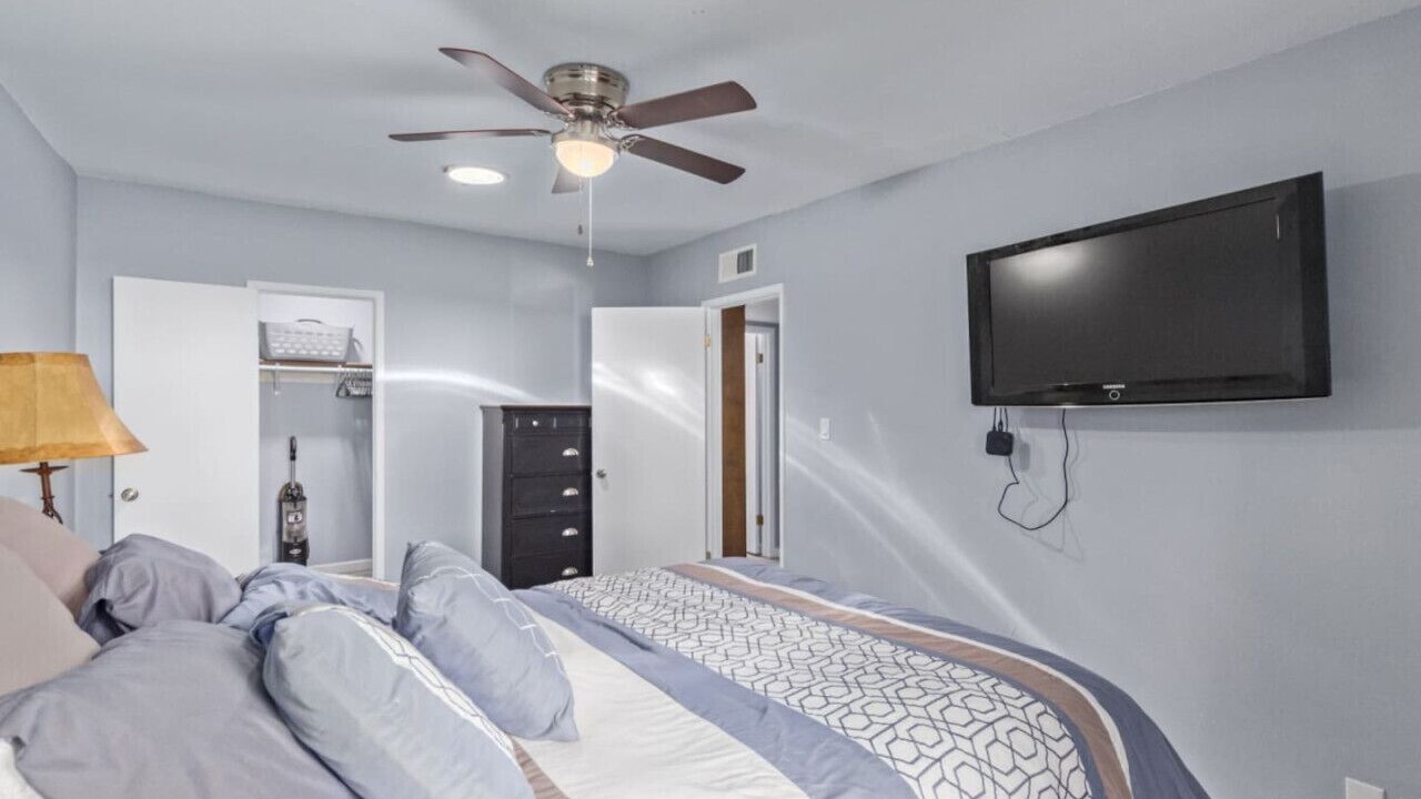 Photo of Bedroom in Mesa Grande