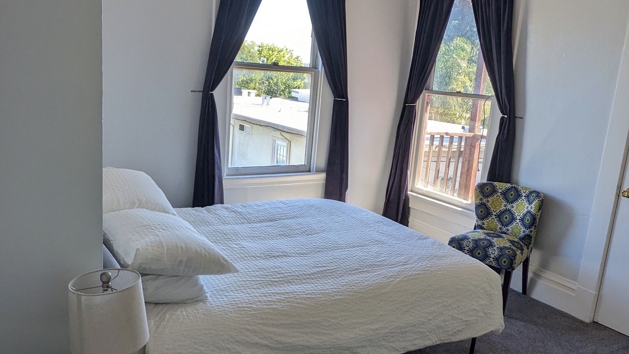 Photo of Bedroom in Upper Telegraph