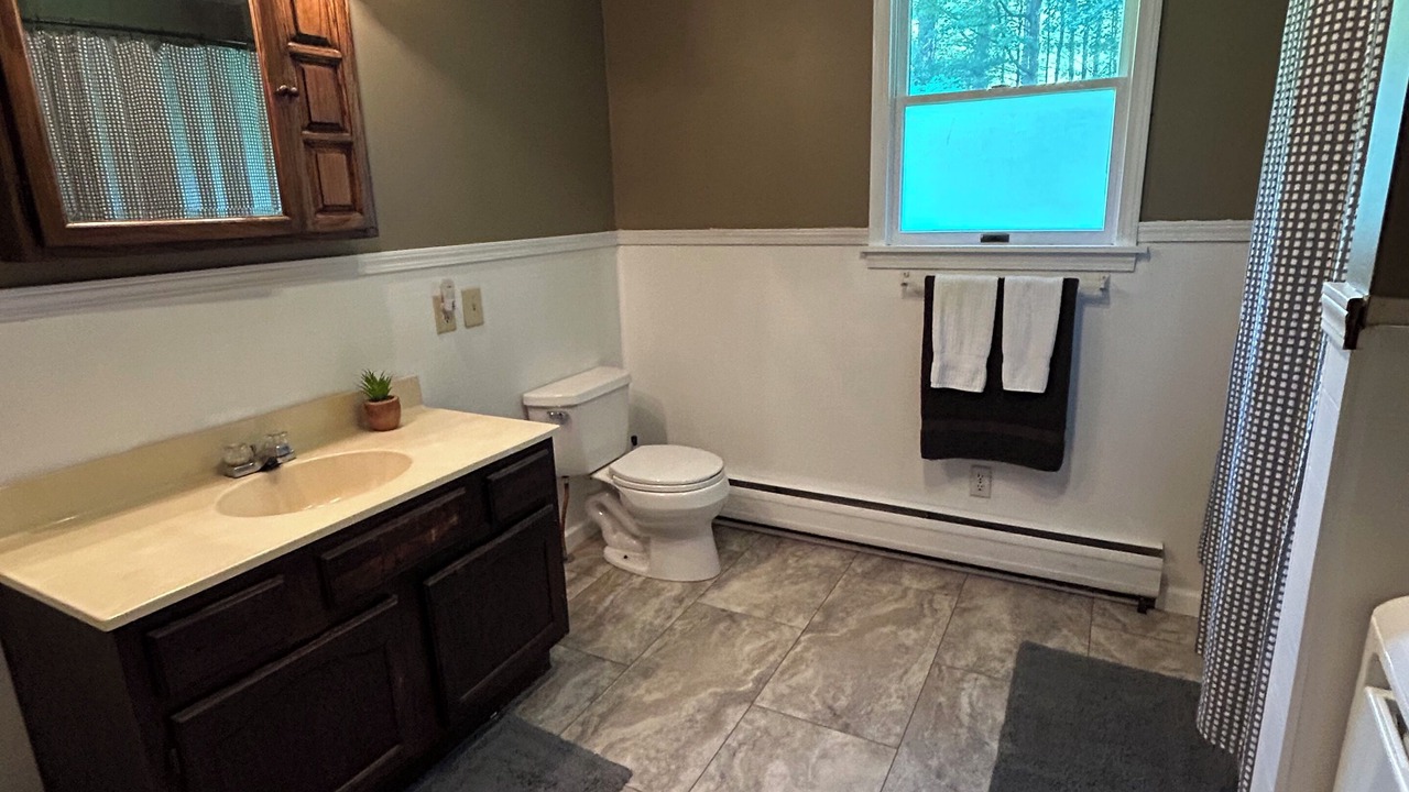 Photo of Bathroom in Camptown