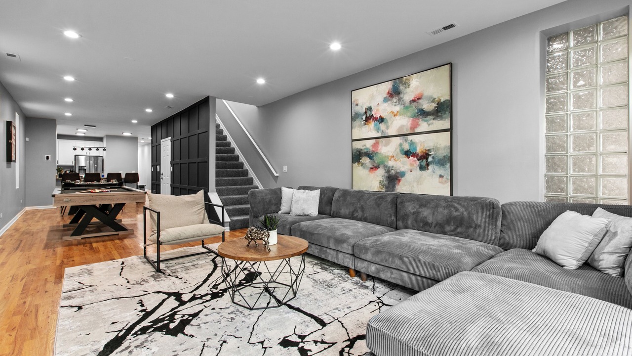 Photo of Livingroom in Near West Side