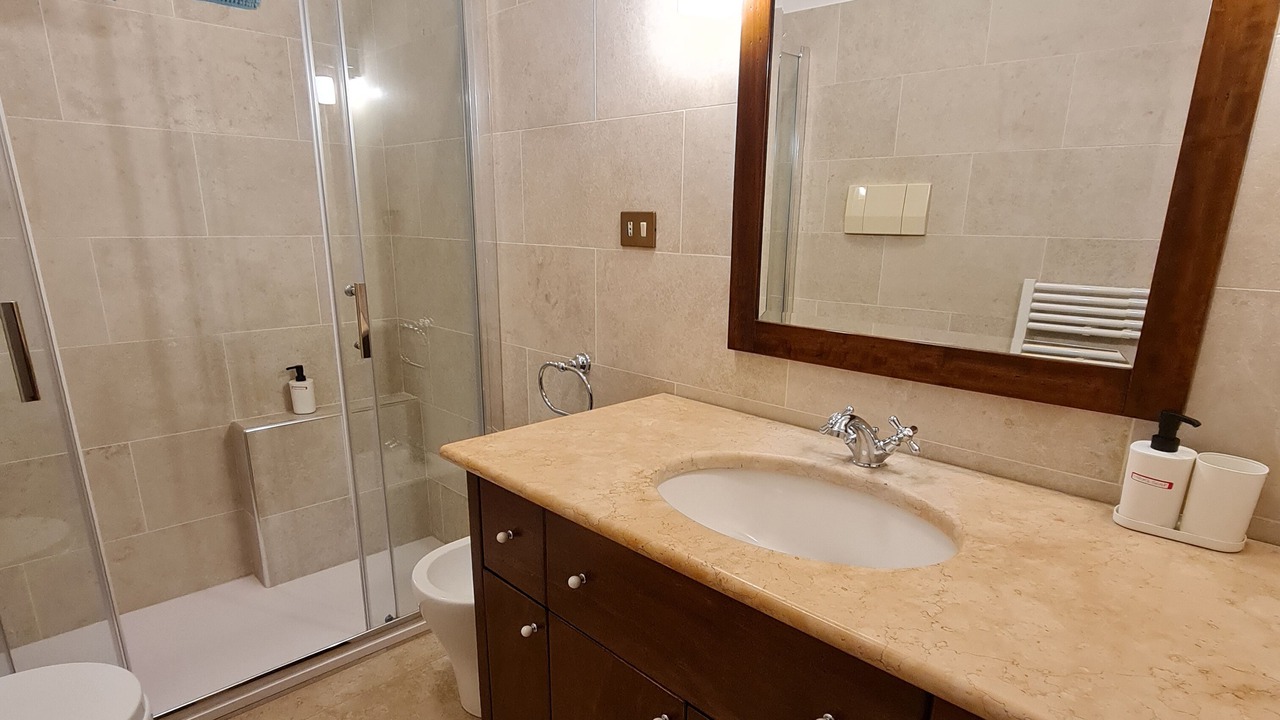 Photo of Bathroom in Quartiere XXV Appio Claudio