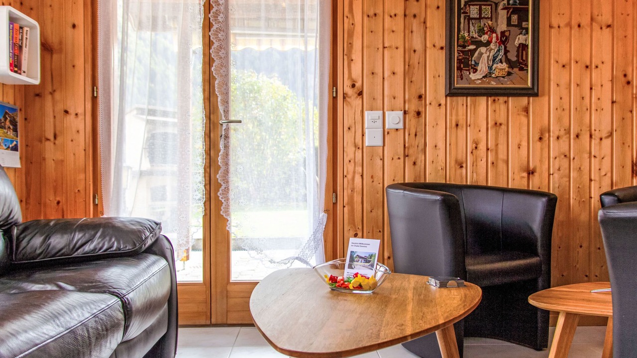 Photo of Livingroom in Saclentse
