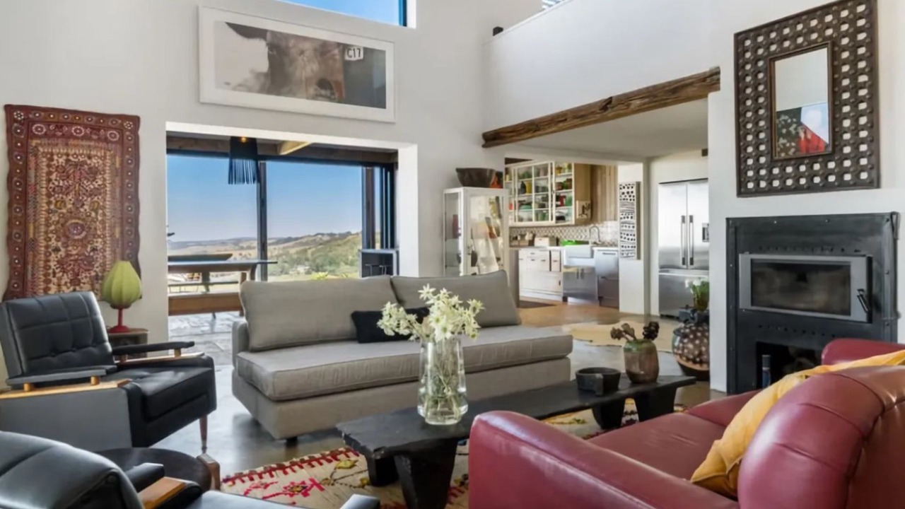Photo of Livingroom in Coopers Shoot