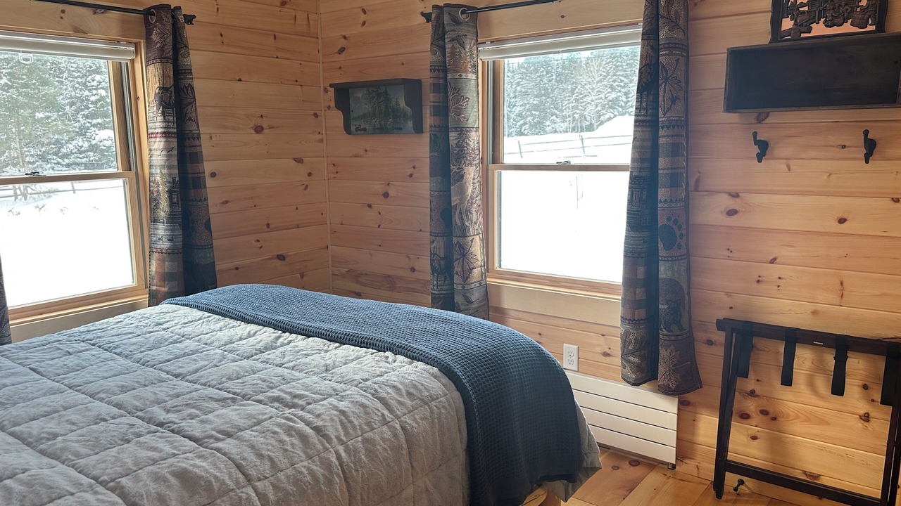 Photo of Bedroom in Colebrook