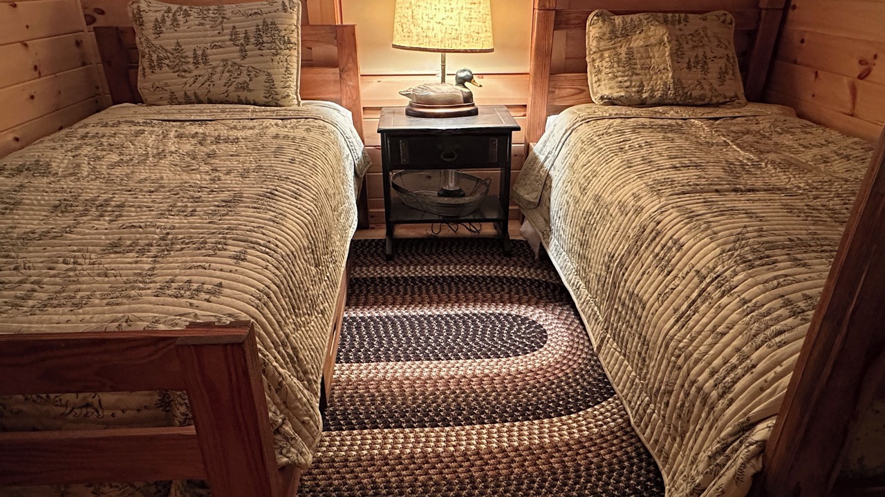 Photo of Bedroom in Colebrook