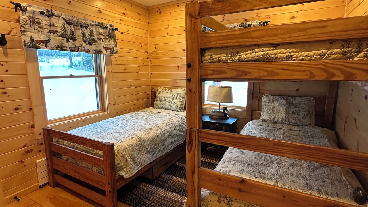 Photo of Bedroom in Colebrook